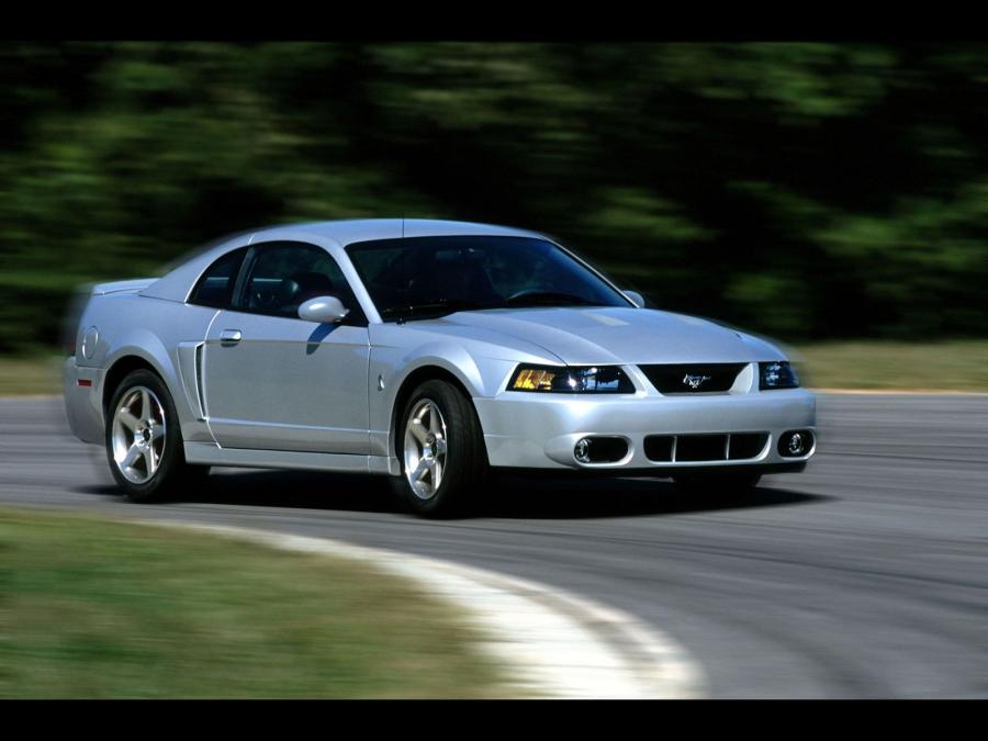  Ford Mustang SVT Cobra 2003 года  (фото 52 из 61)